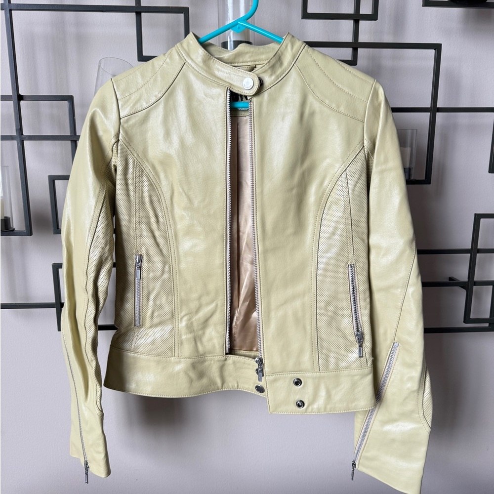 Stylish Women's Billabong Leather Jacket - Beige